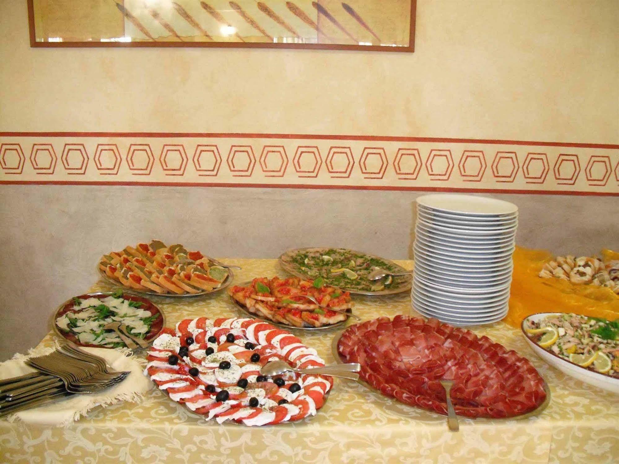 Hotel Tiziana Montepulciano Ngoại thất bức ảnh